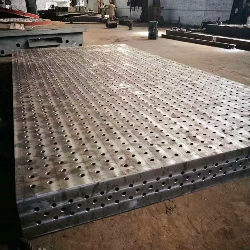 Soma ebisingawo ku Welding Fab Table