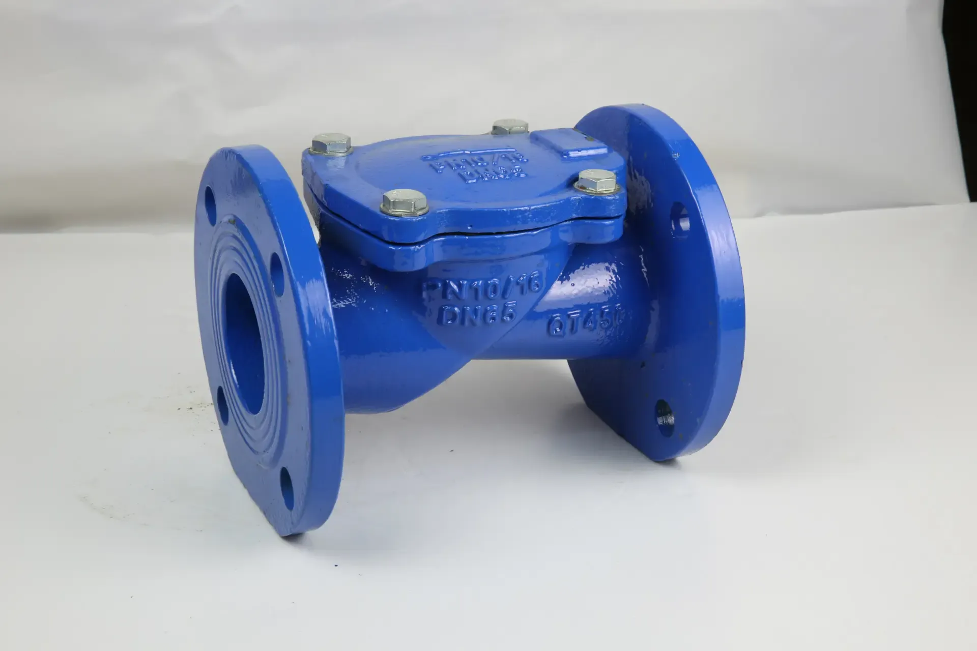 Soma ebisingawo ku check valve disc .